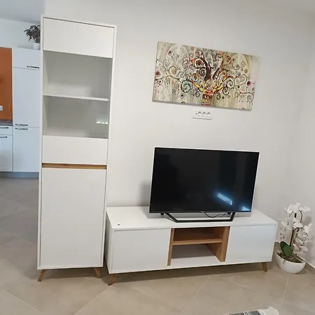 Apartma Lana