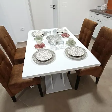 아파트 Apartma Lana 코페르