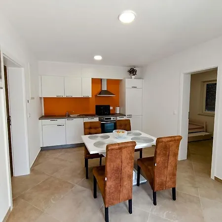 Apartma Lana