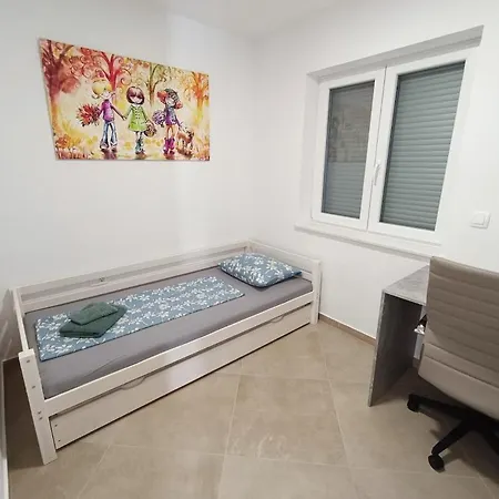 Apartma Lana * 코페르
