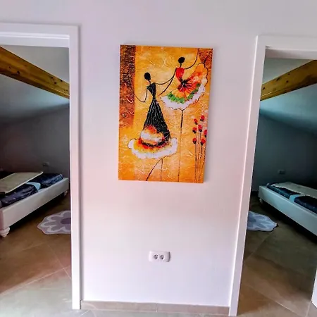 Apartma Lana 아파트 *