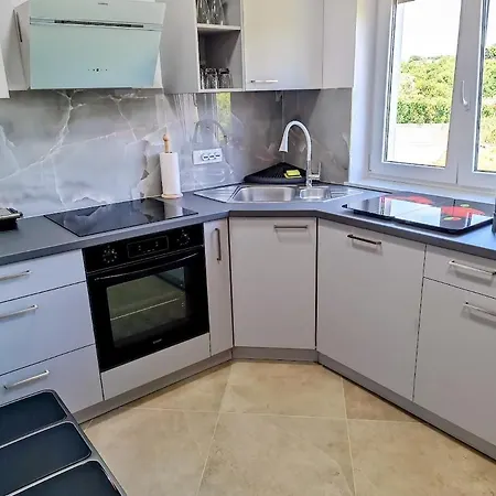 דירה Apartma Lana *