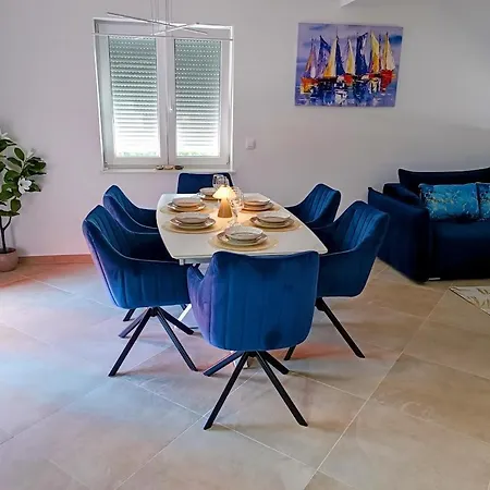 Apartma Lana