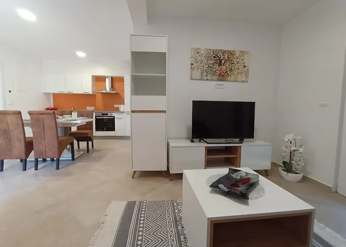 Apartma Lana Appartamento Capodistria