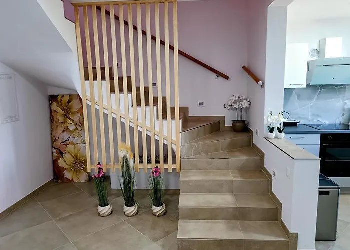 Apartma Lana Appartamento